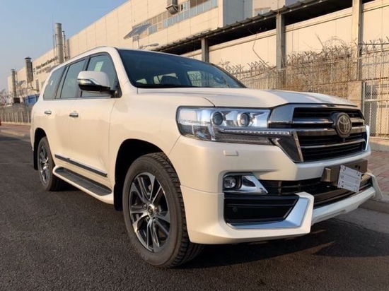 2022款兰德酷路泽5700美规国六现车到港