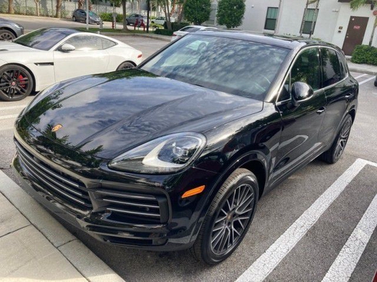 2022款保时捷卡宴天津港现车最低86万起