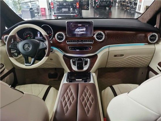奔驰迈巴赫vs680商务价格双拼内饰现车