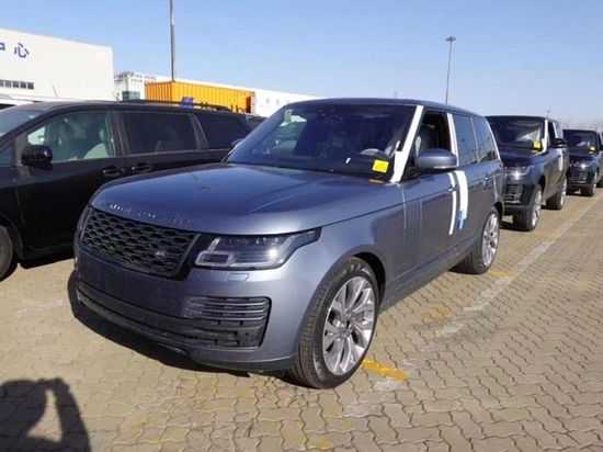 2022款路虎揽胜行政柴油现车仅需110万