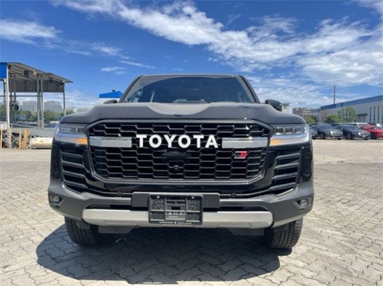 　　摄图：为本公司现车实拍图片（未经允许，切勿转载）