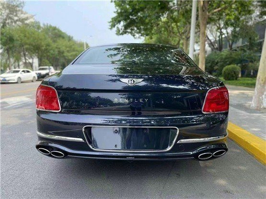 2021款宾利飞驰v8欧规报价家族杰出代表-新浪汽车