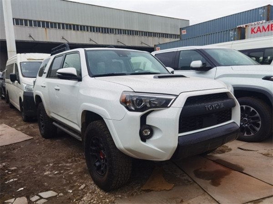 　　摄图：为本公司现车实拍图片（未经允许，切勿转载）