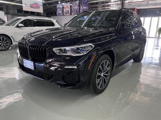 2022款宝马x5混动版现车价格仅66万起售