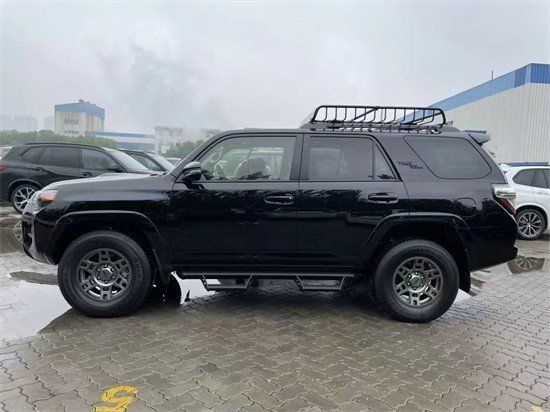 2022款丰田超霸现车港口价格直降45万起