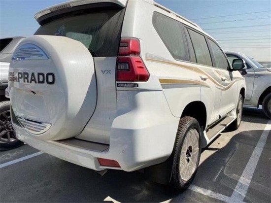 2023款丰田霸道2700港口现车43万售全国