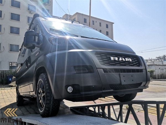 　　摄图：为本公司现车实拍图片（未经允许，切勿转载）