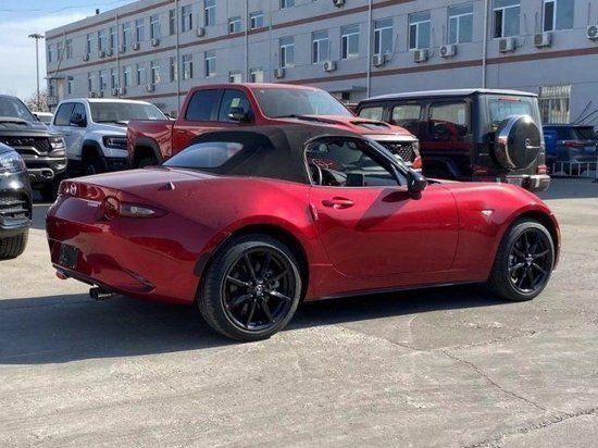 进口2023款马自达mx5性能小跑32万起售