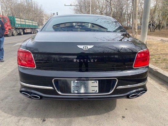 宾利飞驰v6 店内现车配置解析260万起售-新浪汽车