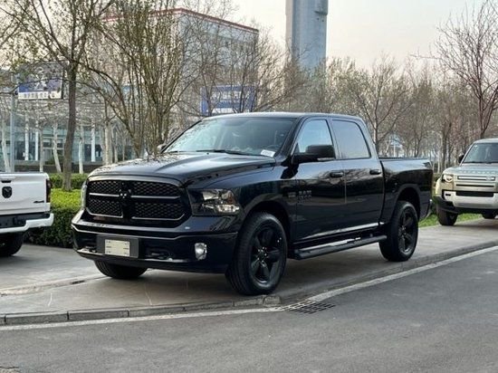 22款道奇公羊1500运动版首付15万提车-新浪汽车