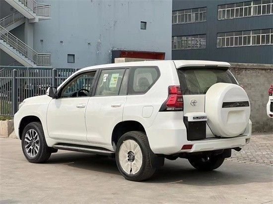 中东版丰田霸道4000v6四驱越野车65万起