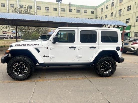 23款jeep牧马人20t罗宾汉现车售价40万