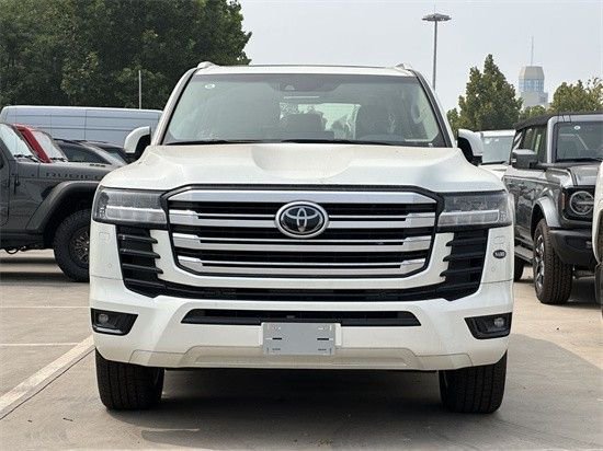 23款丰田酷路泽LC300现车 优惠价格畅销