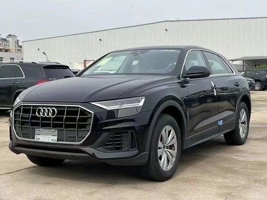 23款欧版奥迪q8现车手续齐惠价60万起