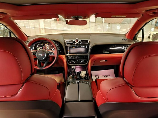 21款宾利添越板球红红内饰最新市场报价