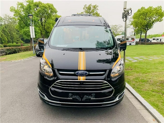 宇通B520福特房车横置大床轻便好开