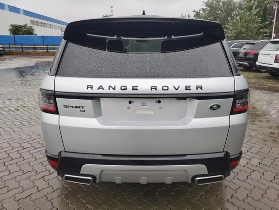 21款路虎揽胜运动版 天津港国六现车报价