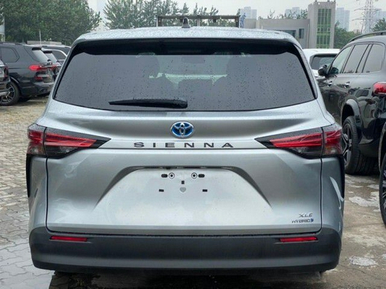 2021款丰田塞纳国六mpv钜惠40余万起售