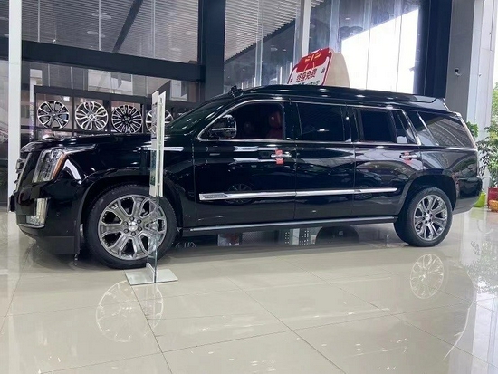 新款凯雷德加长版总统一号排量配置