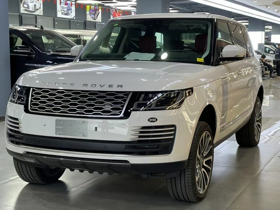 21款路虎揽胜创世加长现车可提优惠20w