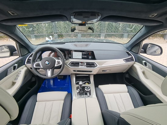 2021款宝马x7家庭首选suv降10万出售