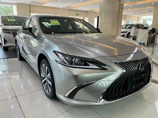 雷克萨斯es300现车售全国优惠大热卖中