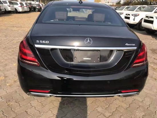 2021款奔驰s560现车175万售全国优惠大
