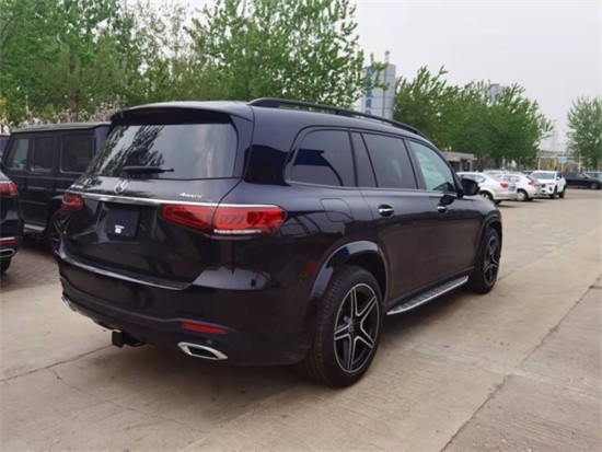 2021款奔驰gls450本家现车现金直降万元
