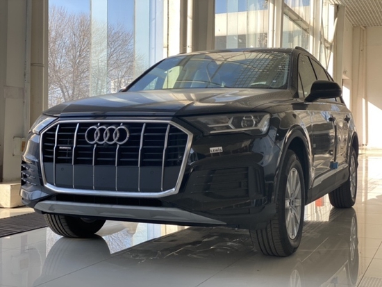 进口2021款奥迪q7现车直降54万提现车