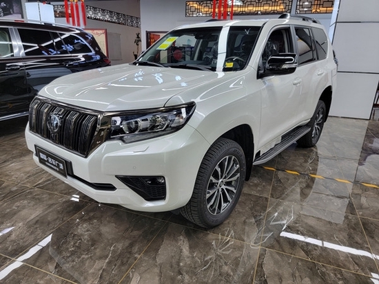 2022款丰田霸道2800国六排放港口预售