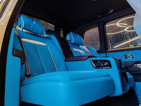 2021款劳斯莱斯库里南Black Badge价格