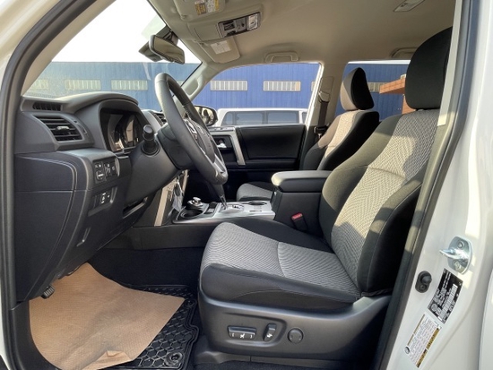 2022款丰田超霸4runnersr5版报价56万