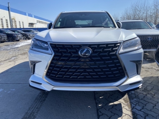 2022款雷克萨斯lx570现车报价160万起