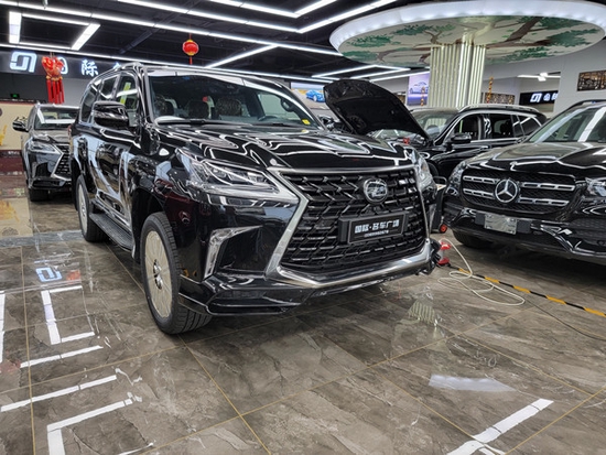 　　摄图：为本公司现车实拍图片（未经允许，切勿转载）