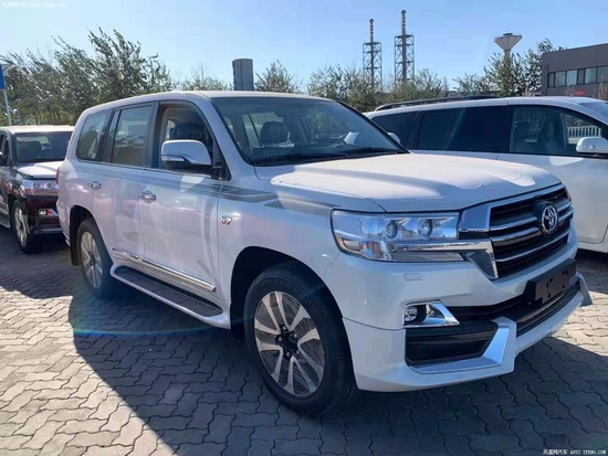 21款兰德酷路泽5700天津现车最低140多万