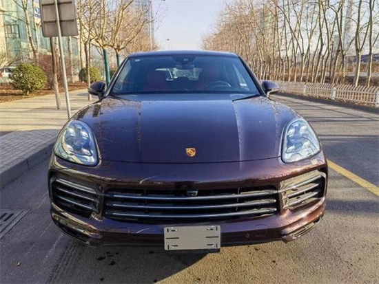 2022款保时捷卡宴现车平行进口直降20万