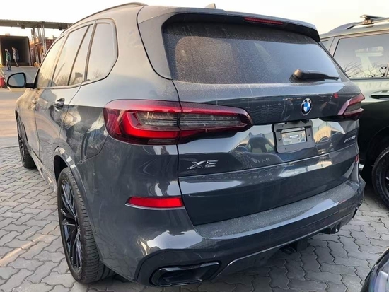 2022款全新宝马x5现车价格69万起售全国