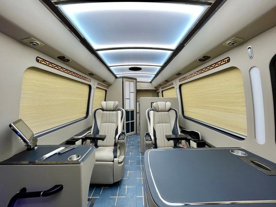 新款丰田考斯特商务车7座报价配置及参数