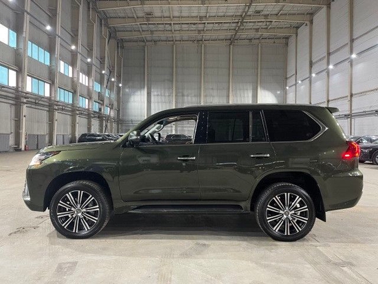 2021款雷克萨斯lx570近期大幅降价165万