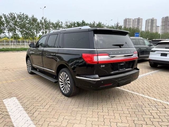 2022款林肯领航员加长版现车103万起售_天津汽车网_新浪汽车_新浪网