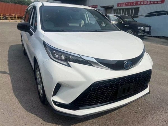 　　摄图：为本公司现车实拍图片（未经允许，切勿转载）