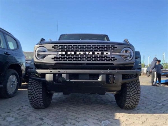 　　摄图：为本公司现车实拍图片（未经允许，切勿转载）