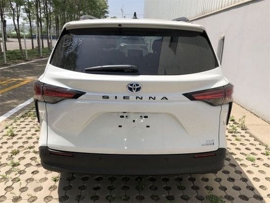 22款丰田塞纳2.5油混国六现车直降万元