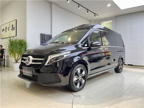 2022款奔驰v260l超级豪华保姆车
