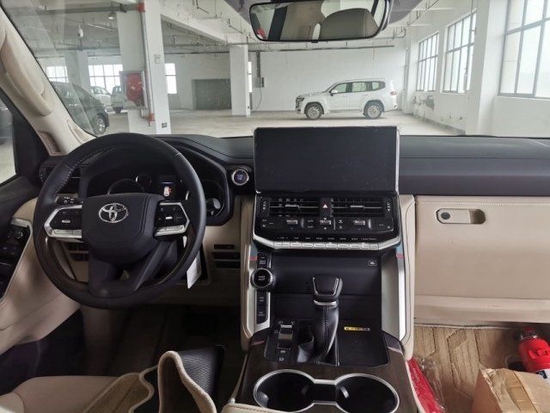 2022款全新丰田陆巡接受预定优惠可分期