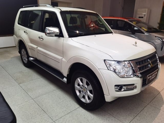 22款三菱帕杰罗v93国六手续齐全33万起