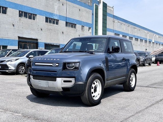 2022款路虎卫士90两门版走量销售60万起-新浪汽车