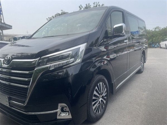 　　摄图：为本公司现车实拍图片（未经允许，切勿转载）