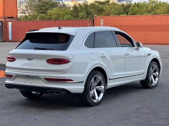 2022款宾利添越钜惠力度大新车开回家