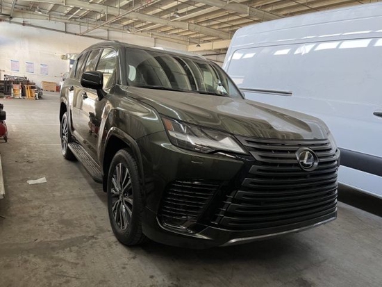 2022款雷克萨斯lx600报价198万起可分期